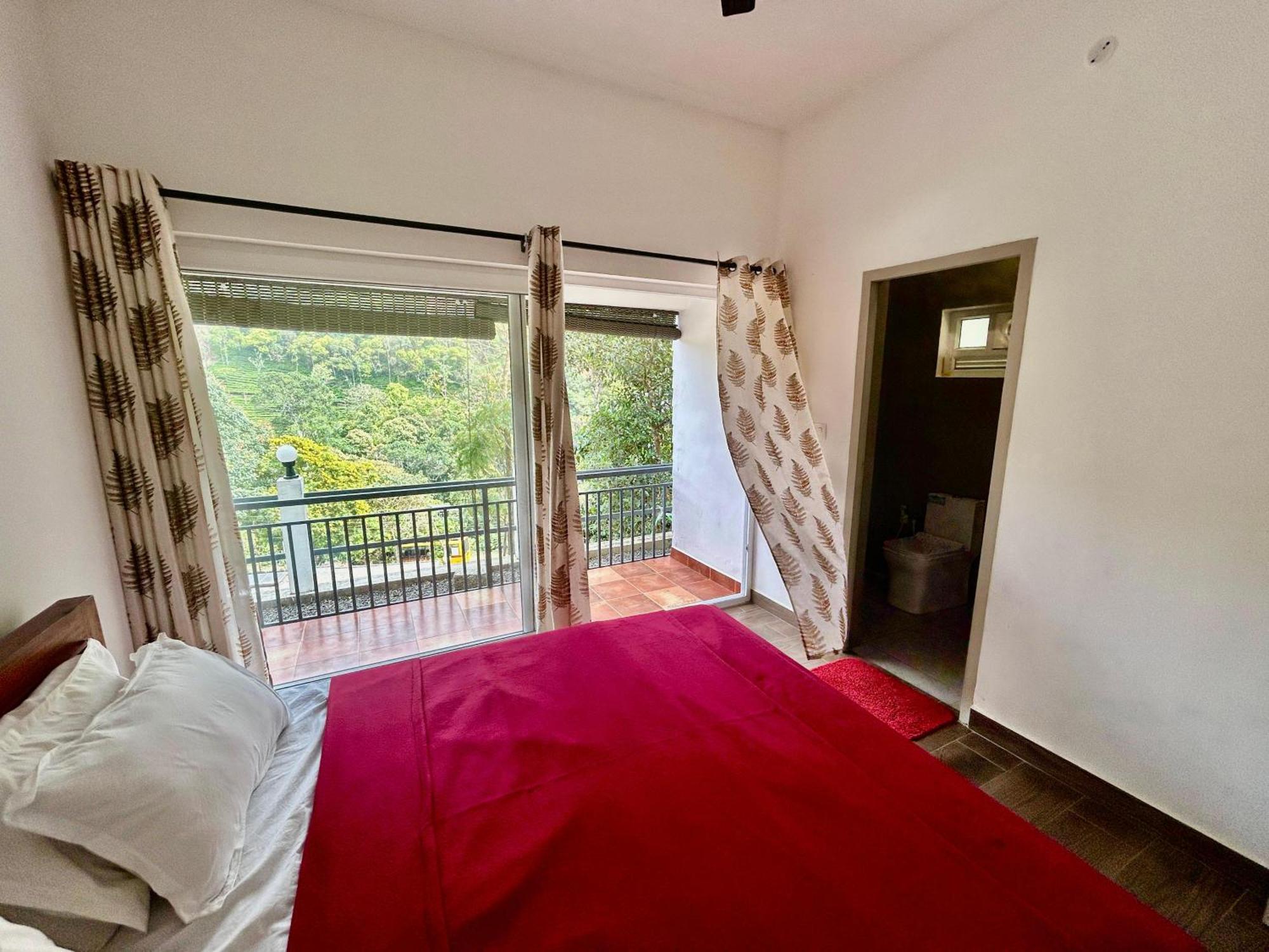 Misty Heights Peermade - Private Mountain Villa Retreat Vandiperiyār Kültér fotó