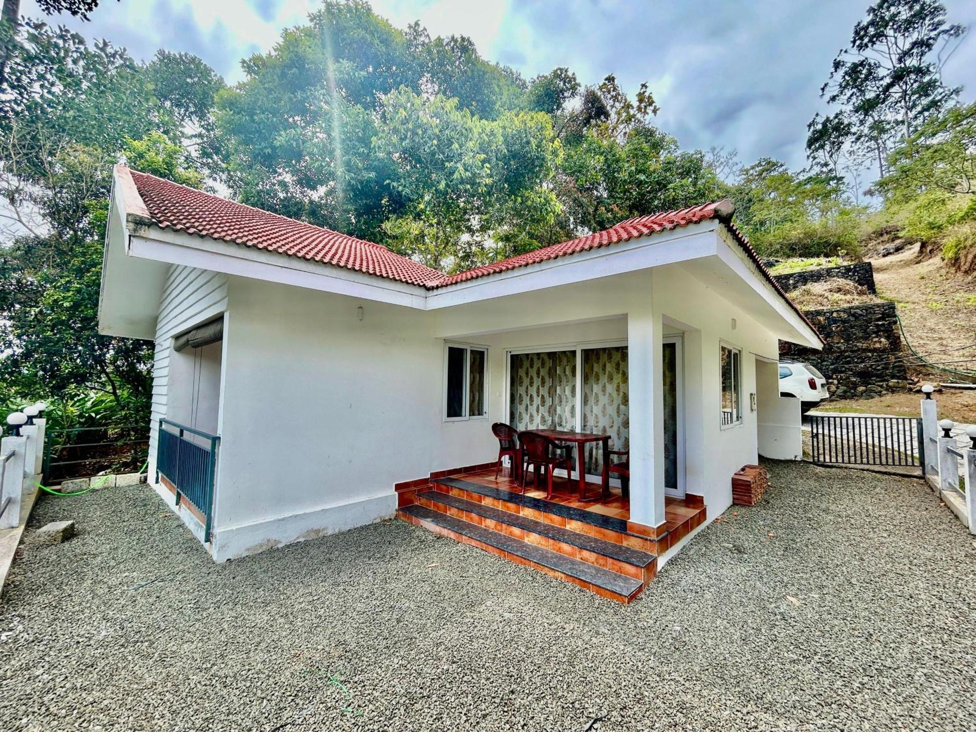 Misty Heights Peermade - Private Mountain Villa Retreat Vandiperiyār Kültér fotó